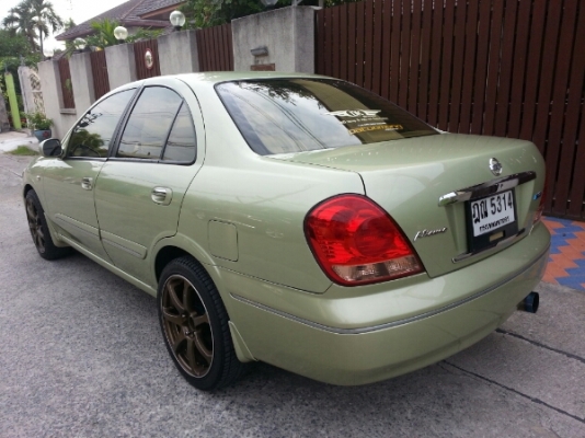นิสสันนีโอ 1.8 ปี04 ABS AIRBAG ออโต่ รถสวย ไฟแต่งทั้งคัน