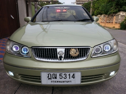 นิสสันนีโอ 1.8 ปี04 ABS AIRBAG ออโต่ รถสวย ไฟแต่งทั้งคัน