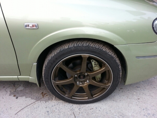 นิสสันนีโอ 1.8 ปี04 ABS AIRBAG ออโต่ รถสวย ไฟแต่งทั้งคัน