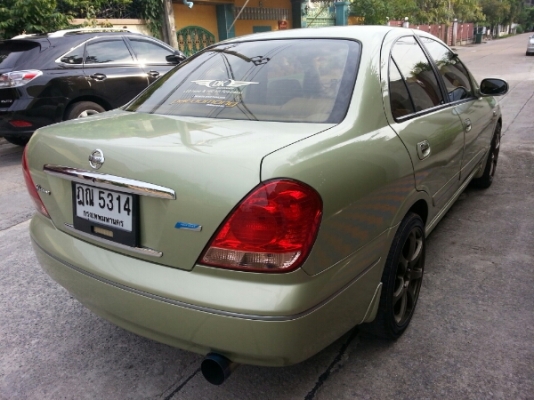 นิสสันนีโอ 1.8 ปี04 ABS AIRBAG ออโต่ รถสวย ไฟแต่งทั้งคัน