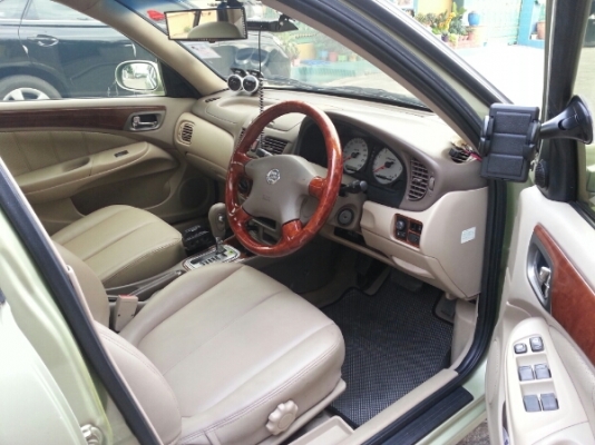 นิสสันนีโอ 1.8 ปี04 ABS AIRBAG ออโต่ รถสวย ไฟแต่งทั้งคัน