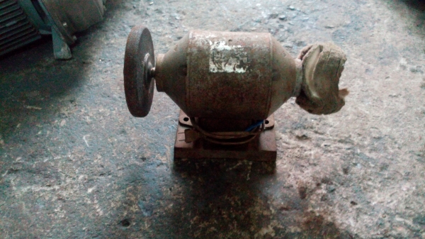 ขาย !! เจียตั้งโต๊ะ ยามาบิชิ ขนาด1/3hp.220v.