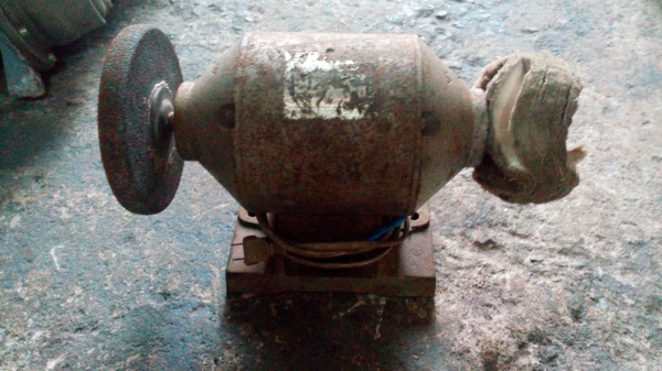 ขาย !! เจียตั้งโต๊ะ ยามาบิชิ ขนาด1/3hp.220v.