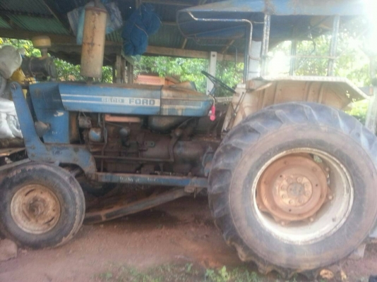 รถแทรกเตอร์ Ford 6600
