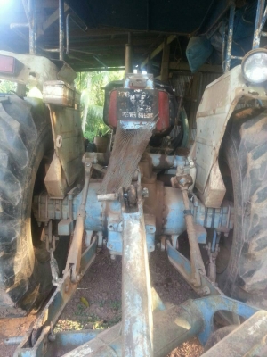 รถแทรกเตอร์ Ford 6600