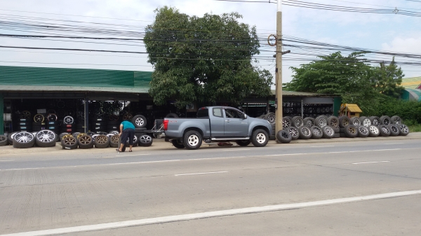 จัดไปอีก2ชุดครับ ยางใหม่265 75 16เส้นละ2900