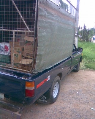 ขายหลังคาลูกกรงทรงสูงตอนเดียว มีผ้าใบด้านข้าง