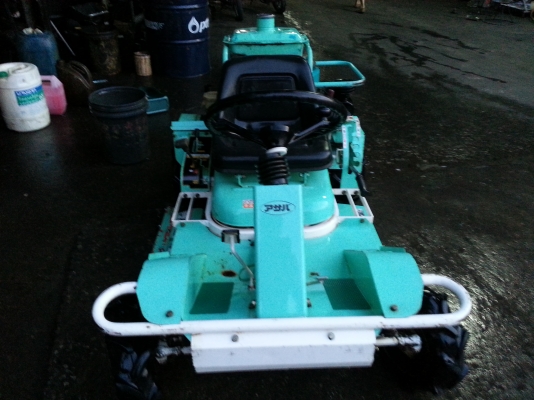 ขายรถตัดหญ้า Kubota สภาพสวย ขายรถตัดหญ้า Kubota สภาพสวย