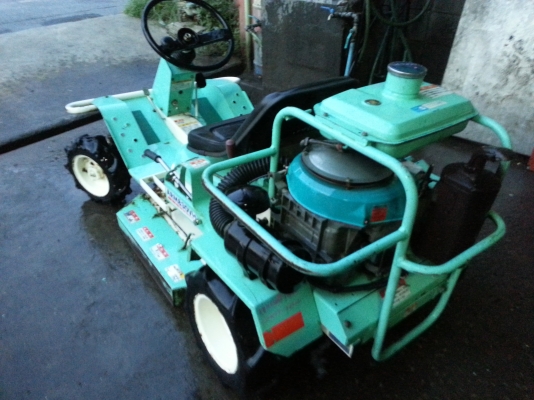 ขายรถตัดหญ้า Kubota สภาพสวย
