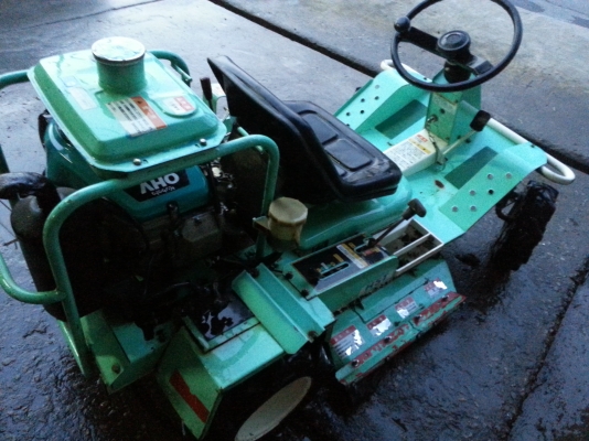 ขายรถตัดหญ้า Kubota สภาพสวย ขายรถตัดหญ้า Kubota สภาพสวย