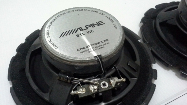 ลำโพง Alpine แกนร่วมสองทาง ขนาด 6 นิ้ว สวยๆ เสียงดี มือสองญี่ปุ่น