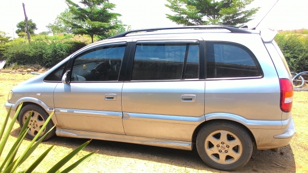ขายครับ...รถดี  CHEVROLET ZAFIRA.LUXURY.TOURING 7ที่นั้ง ปี 2002 รถสวย ถุงลมนิรภัย คู่หน้า abs ดิด 4 ล้อ กระจกไฟฟ้า ปรับข้างไฟฟ้า ล้อ MAX พวงมาลัยพาวเวอร์ แอร์เย็น เบาะหนัง   เดิมพล้อมใช้สวย เครื่องยนร์แน่น ช่วงล่างพลัอม เครื่อง 2.2 เบนซิน