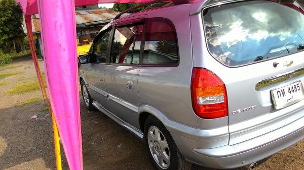 ขายครับ...รถดี  CHEVROLET ZAFIRA.LUXURY.TOURING 7ที่นั้ง ปี 2002 รถสวย ถุงลมนิรภัย คู่หน้า abs ดิด 4 ล้อ กระจกไฟฟ้า ปรับข้างไฟฟ้า ล้อ MAX พวงมาลัยพาวเวอร์ แอร์เย็น เบาะหนัง   เดิมพล้อมใช้สวย เครื่องยนร์แน่น ช่วงล่างพลัอม เครื่อง 2.2 เบนซิน
