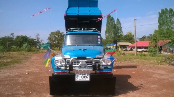 ขาย 6 ล้อดั้มหัวยาว สภาพพร้อมใช้ คัสซีสวย เครื่อง 6BF1 185 แรงม้า เฟืองท้าย FUSO พวงมาลัยพาวเวอร์ ยางเต็ม ทะเบียนเต็มพร้อมโอน ราคาต่อรองได้