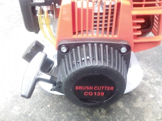 ขายเครื่องตัดหญ้า 4 จังหวะล๊อตใหม่ ใช้งานทนทาน มีอะไหล่ทุกชิ้น ราคาส่ง