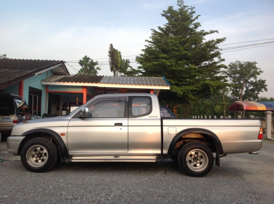 มิตซูบิชิ สตราด้าแค็ป เครื่อง 2800 ปี 2000