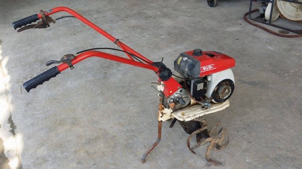 รถพรวนดินเดินตาม YANMAR  ขนาด 2.5 แรง เก่าญี่ปุ่น พร้อมชุดพรวนดิน สภาพดี รถพร้อมทำงาน