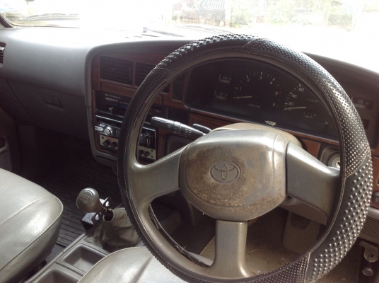 Toyota mighty xปี96พร้อมใช้เอกสารพร้อมโอน Toyota mighty xปี96พร้อมใช้เอกสารพร้อมโอน