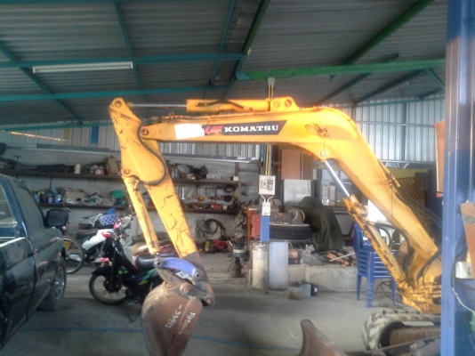 ขายรถแบคโฮ  KOMATSU  PC 20-6  ขายรถเก่านอก  ยังไม่เคยใช้ในไทย  เครื่องดี ปั้มแรง เอวแน่น  รถทำงานไวขายราคาถูก  มีเอกสารพร้อง  เจ้าของขายเองค่ะ