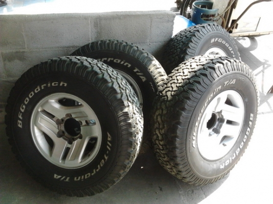 ล้อ Tiger + BF All 31/10.5/15 ปี09 พร้อมใช้งาน 1ชุด