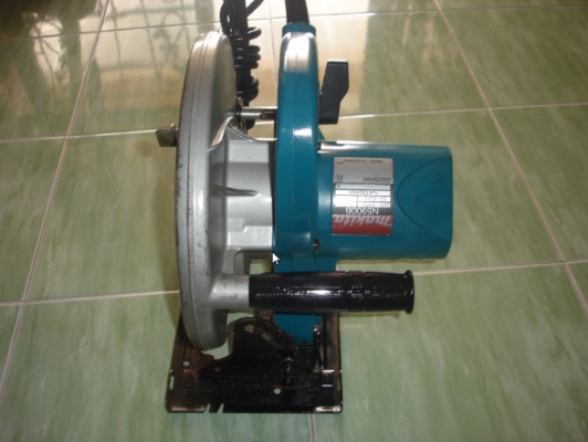 ขายเลื่อยวงเดือน 9 นิ้ว makita รุ่น N5900B (2,000w)