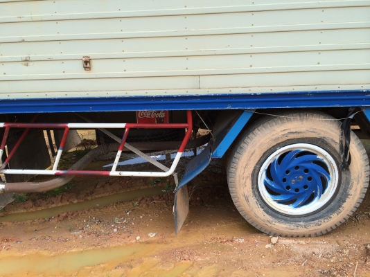 6ล้อตู้แห้ง195แรงFF3HPLA...ช่วงล้อยาว5ม.ตู้มีเนียมสวยยาว7.20ม. รถสวย ห้างแท้ เดิมๆ รถบรรทุกเฟอร์นิเจอ..ที่นอน