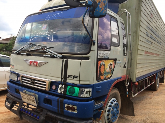 6ล้อตู้แห้ง195แรงFF3HPLA...ช่วงล้อยาว5ม.ตู้มีเนียมสวยยาว7.20ม. รถสวย ห้างแท้ เดิมๆ รถบรรทุกเฟอร์นิเจอ..ที่นอน