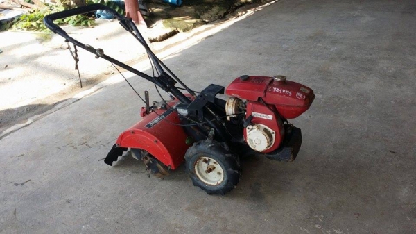 รถพรวนดินเดินตาม MITSUBISHI  ขนาด 3.5 แรง เก่าญี่ปุ่น พร้อมชุดพรวนดิน สภาพดี รถพร้อมทำงาน เครื่องยนต์ติดง่าย