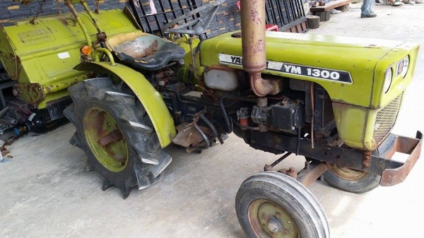 รถไถพรวนดินนั่งขับ  YANMAR  13 แรง  เก่าญี่ปุ่น สภาพพร้อมใช้งาน  เครื่องยนต์แรงและติดง่าย คุณภาพดี