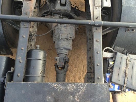 ขายแท่นเพลา โบกี้ ครบชุด พร้อม เสื้อเพลา เฟือง 8-39 แหนบ ทั้งแพ ครบชุด โทรเลย ราคาต่อรองได้