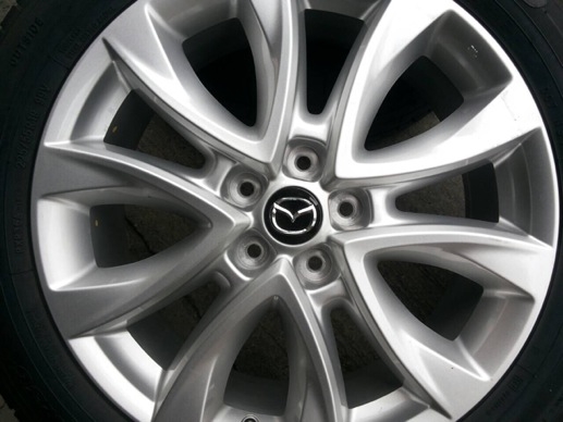 ขายล้อแม็กพร้อมยางป้ายแดง Mazda CX-5 ตัว TOP ขอบ 19 สภาพใหม่ๆ