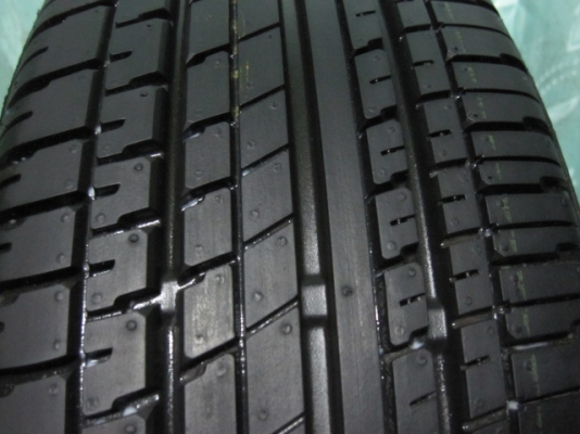 ขายล้อแม็กพร้อมยางป้ายแดง Jazz ขอบ 16 ตุ่มหน้ายางยังมี สภาพใหม่ๆ