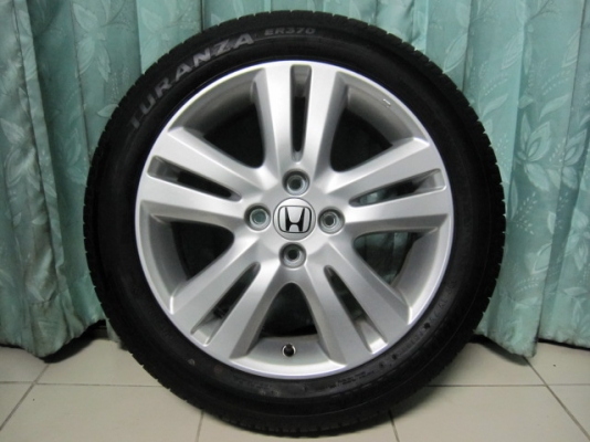 ขายล้อแม็กพร้อมยางป้ายแดง Jazz ขอบ 16 ตุ่มหน้ายางยังมี สภาพใหม่ๆ