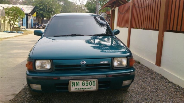 ขายด่วน NISSAN - NV - QUEENCAB 1.6 SLX MT สภาพดีมาก