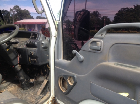 ISUZU NPR  ลดราคาด่วนๆ เหลือ 690,000 บาทค่ะ