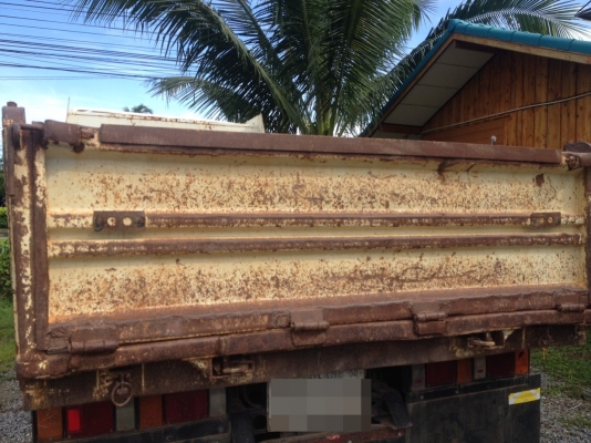 ISUZU NPR  ลดราคาด่วนๆ เหลือ 690,000 บาทค่ะ