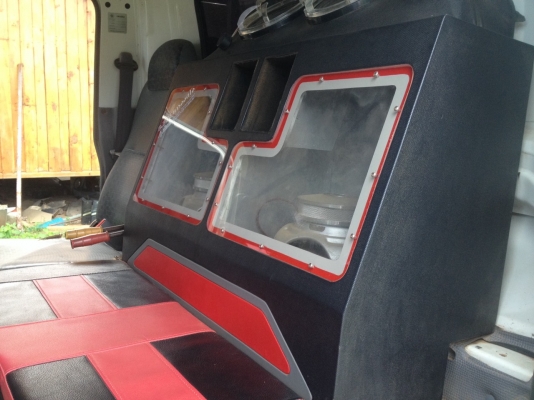 ISUZU NPR  ลดราคาด่วนๆ เหลือ 690,000 บาทค่ะ