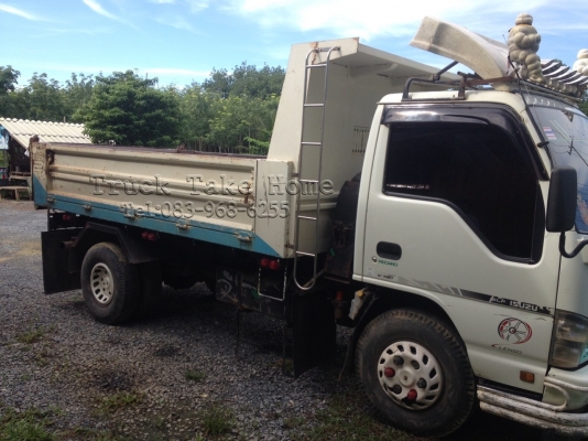 ISUZU NPR  ลดราคาด่วนๆ เหลือ 690,000 บาทค่ะ