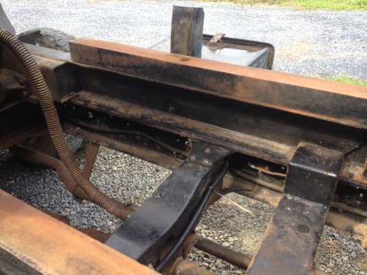 ISUZU NPR  ลดราคาด่วนๆ เหลือ 690,000 บาทค่ะ