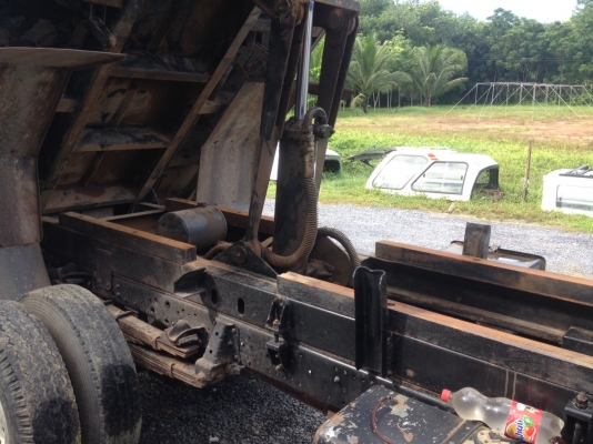 ISUZU NPR  ลดราคาด่วนๆ เหลือ 690,000 บาทค่ะ