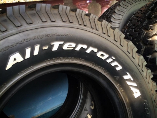 BF ALL made in USA. ดอกเต็มยังลึก สะพานยางยังอยู่ สภาพใหม่4เส้น BF ALL made in USA. ดอกเต็มยังลึก สะพานยางยังอยู่ สภาพใหม่4เส้น