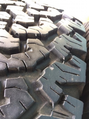 BF ALL made in USA. ดอกเต็มยังลึก สะพานยางยังอยู่ สภาพใหม่4เส้น BF ALL made in USA. ดอกเต็มยังลึก สะพานยางยังอยู่ สภาพใหม่4เส้น