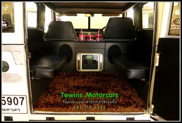 ขายรถ Landrover ช่วงสั้นแวน 3 ประตู เกียร์ Auto 4x4 ขายรถ Landrover ช่วงสั้นแวน 3 ประตู เกียร์ Auto 4x4