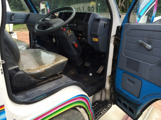 6ล้อท้ายลาดTOYOTA BU12-000230 วางเครื่อง100แรงB-0061300  วางหัวเก๋งใหม่ ยาง750-16  รถสวยดี...เล่ม ม.79ไว้ เอกสารครบ