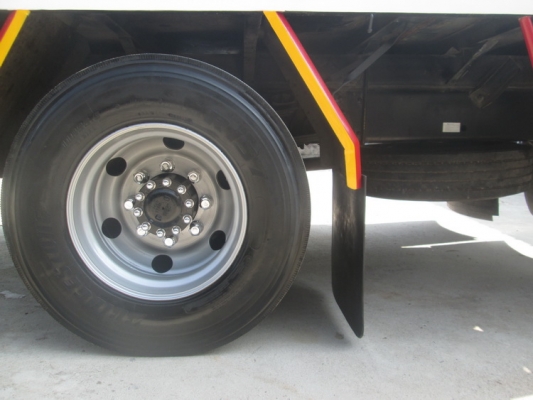 หลุดมัดจำ 6 ล้อ  HINO เมกก้า 212  ปี  50  ติดเครน UNIC  4 ชัก