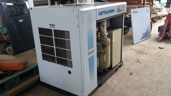ปั๊มลมสกรู เก่าญี่ปุ่น MITSUI SEIKI ขนาด 30 แรง สภาพสวย พร้อมใช้งาน ปั๊มลมสกรู เก่าญี่ปุ่น MITSUI SEIKI ขนาด 30 แรง สภาพสวย พร้อมใช้งาน