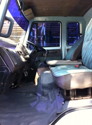 ขายหกล้อร๊อกกี้FSRยาว5.50เมตร กว้าง2.30เมตร เครื่อง6BD1 ยาง900 ขอบ20 พวงมาลัยพาวเวอร์ แอร์เย็น เครื่องดีมากไม่มีไอ คัสซีสวยไม่มีปะดาม ยางดีทุกเส้น ทะเบียนพร้อมโอน รถห้างแท้