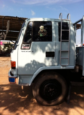 ขายหกล้อร๊อกกี้FSRยาว5.50เมตร กว้าง2.30เมตร เครื่อง6BD1 ยาง900 ขอบ20 พวงมาลัยพาวเวอร์ แอร์เย็น เครื่องดีมากไม่มีไอ คัสซีสวยไม่มีปะดาม ยางดีทุกเส้น ทะเบียนพร้อมโอน รถห้างแท้