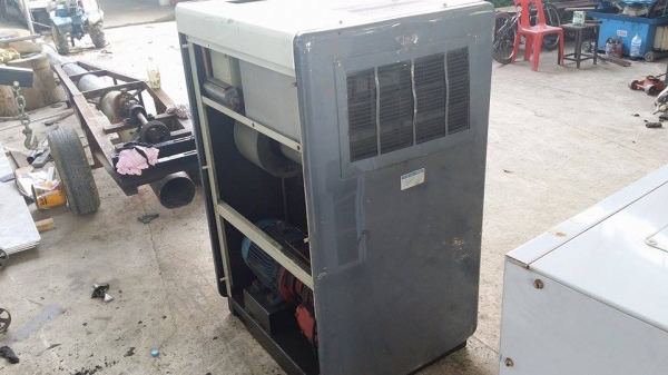 ปั๊มลมสกรู เก่าญี่ปุ่น MITSUI SEIKI Z086 ขนาด 10 แรง สภาพสวย พร้อมใช้งาน ปั๊มลมสกรู เก่าญี่ปุ่น MITSUI SEIKI Z086 ขนาด 10 แรง สภาพสวย พร้อมใช้งาน