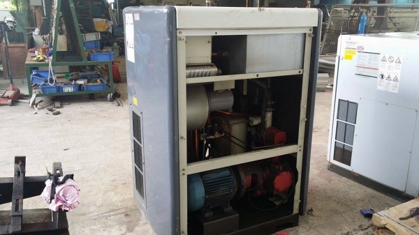 ปั๊มลมสกรู เก่าญี่ปุ่น MITSUI SEIKI Z086 ขนาด 10 แรง สภาพสวย พร้อมใช้งาน ปั๊มลมสกรู เก่าญี่ปุ่น MITSUI SEIKI Z086 ขนาด 10 แรง สภาพสวย พร้อมใช้งาน